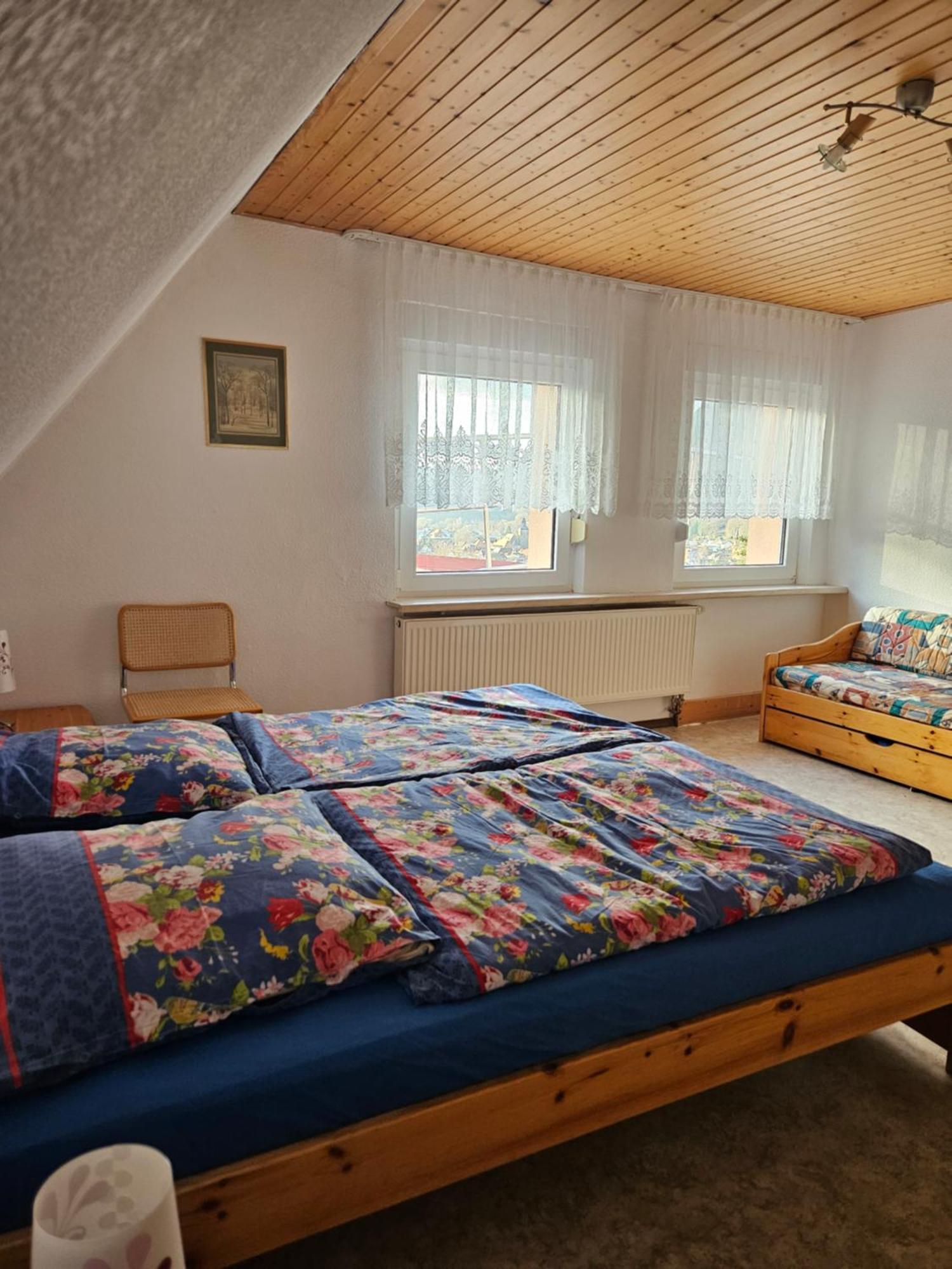 Naturfreundehaus Анвайлер ам Трифелс Екстериор снимка